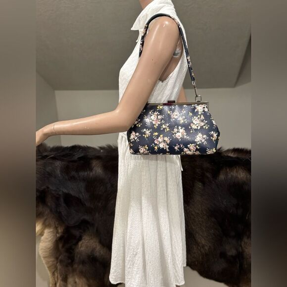 Floral Print Genuine Leather Handmade Push Lock  Shoulder Bag, Crossbody Bag - Picture 2 of 16